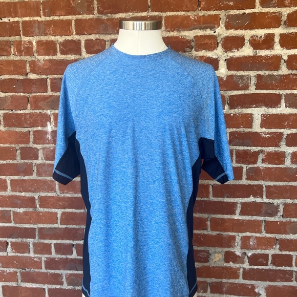 Mens Lands’ End Performance Running Swimming Compression Fitted Shirt Medium - Picture 4 of 5